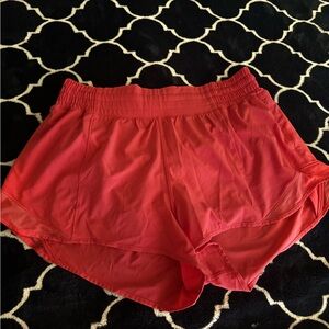 NWOT Lululemon Hotty Hot High Rise Lined Shorts 2.5” in Glaze Pink